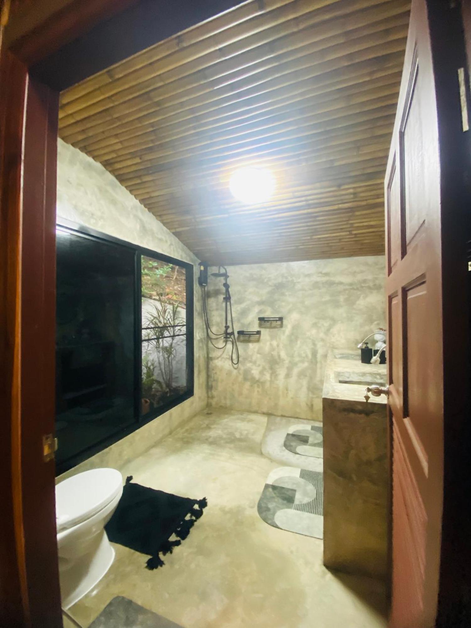 Jungle House At Yanui Beach In Rawai Phuket Exterior foto